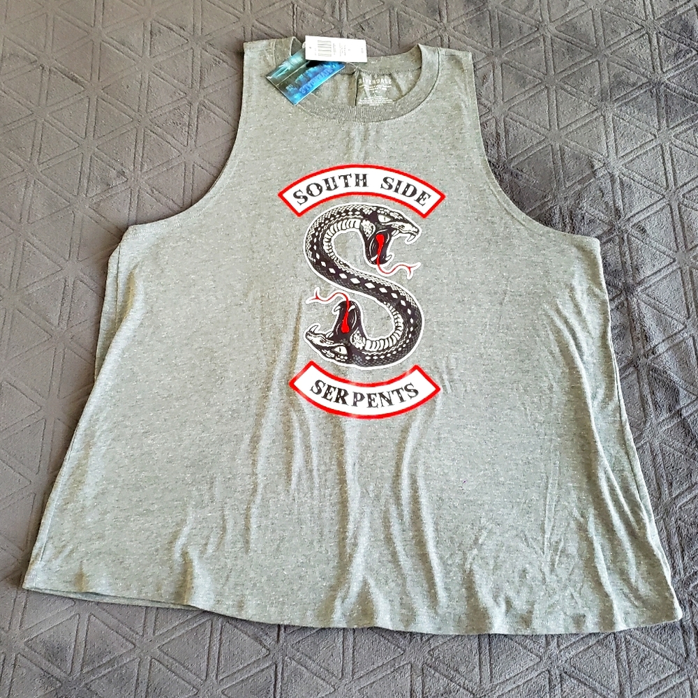 Riverdale top